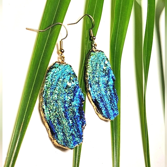Druzy Blue,Green & Gold Dangle Earrings Anthropologie NWT - Picture 2 of 4